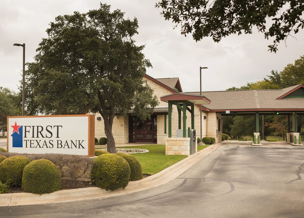 FIRST TEXAS BANK LIBERTY HILL Updated August 2024 721 S Hwy 183, Liberty Hill, Texas