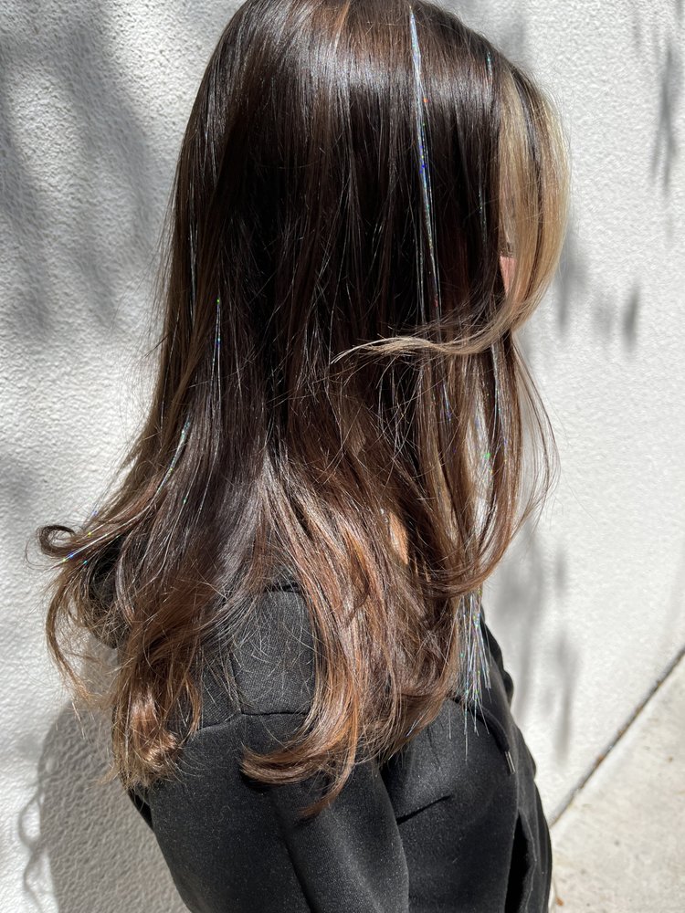 Christopher Marc Hairstylist Logo