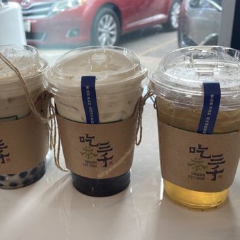Chicha San Chen - Dong Ding Oolong Tea Latte, Milk with Brown Sugar Bubble, Osmanthus Oolong Tea - Bubble Tea Near Me - Austin, Texas Chicha San Chen - Dong Ding Oolong Tea Latte, Milk with Brown Sugar Bubble, Osmanthus Oolong Tea - Bubble Tea Near Me - Austin, Texas