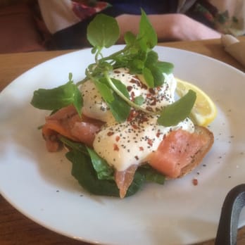 Papercup Coffee Company - Poached eggs with Smoked Salmon. - Breakfast & Brunch Near Me - Glasgow, SLK Papercup Coffee Company - Poached eggs with Smoked Salmon. - Breakfast & Brunch Near Me - Glasgow, SLK