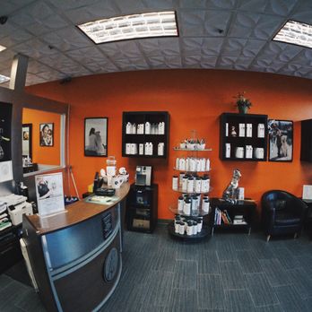 PJ Noah PetSalon - Pet Groomers Near Me - Costa Mesa, California