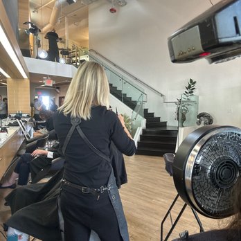 Sunset Plaza Salon - Salon in action!! - Cosmetics & Beauty Supply Near Me - Los Angeles, California Sunset Plaza Salon - Salon in action!! - Cosmetics & Beauty Supply Near Me - Los Angeles, California