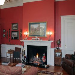 Bloomsbury Inn - The Bloomsbury Hunt Room.