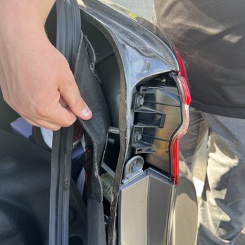 Miracle Chrysler Dodge Jeep - Showing repairs that was not made correctly - Car Dealers Near Me - Gallatin, Tennessee