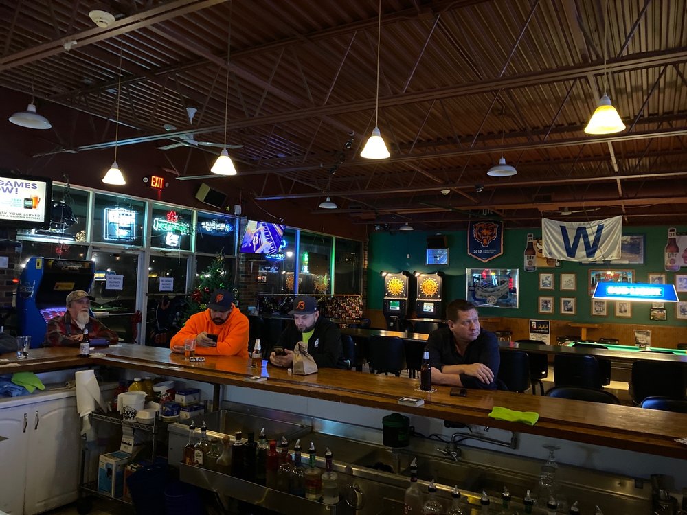 PHIL’S SPORTS BAR & GRILL Updated August 2024 34 Reviews 8901