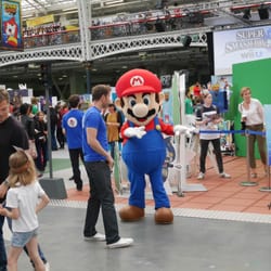 Hyper Japan - Mario!