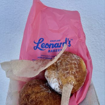 Leonard's Bakery - Original and Cinnamon - Bakeries Near Me - Honolulu, Hawaii Leonard's Bakery - Original and Cinnamon - Bakeries Near Me - Honolulu, Hawaii