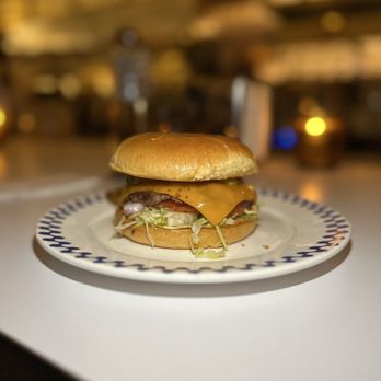 Dreamboat - Cheeseburger - Vegan Near Me - San Diego, California Dreamboat - Cheeseburger - Vegan Near Me - San Diego, California