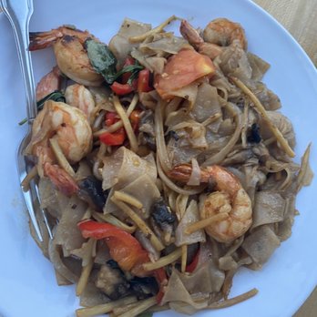 Your Choice - Drunken noodles with shrimp - Thai Near Me - Santa Barbara, California