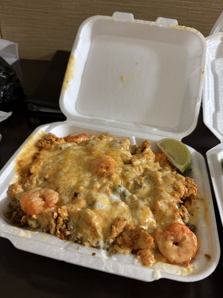 Food from Hoodbachi Taco