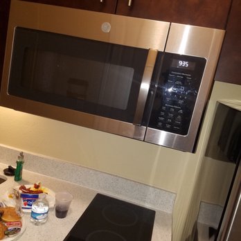 TownePlace Suites Temple - suite: kitchenette with microwave - Hotels Near Me - Temple, Texas