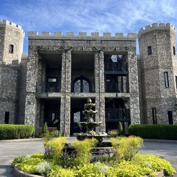 The Kentucky Castle - Front - Hotels Near Me - Versailles, Kentucky The Kentucky Castle - Front - Hotels Near Me - Versailles, Kentucky