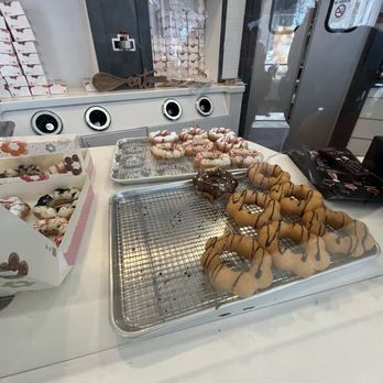 Mochii Donut - North Center - Donuts on display - Donuts Near Me - Chicago, Illinois Mochii Donut - North Center - Donuts on display - Donuts Near Me - Chicago, Illinois
