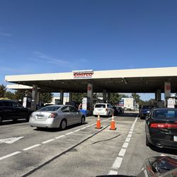 Costco Gasoline - More crowded than usual on this beautiful day.