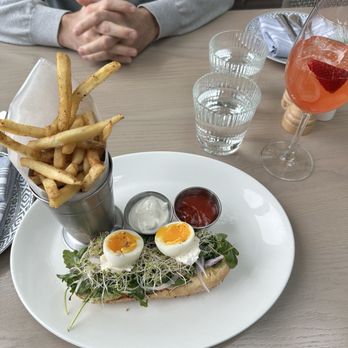 Del Mar Columbus - Jerusalem Bagel - Mediterranean Near Me - Columbus, Ohio