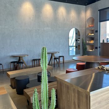 Broken Coffee - Silverado - Beautiful interior - Cafes Near Me - Las Vegas, Nevada
