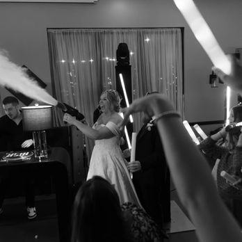 High Class DJs - DJs Near Me - Saint Peters, Missouri High Class DJs - DJs Near Me - Saint Peters, Missouri