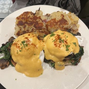 New Taraval Cafe - Breakfast & Brunch Near Me - San Francisco, California