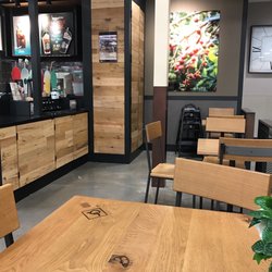 Starbucks - Cafe seating