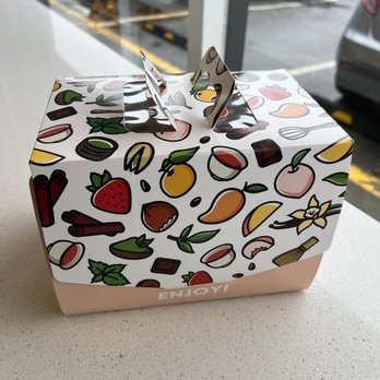 Daan Go Cake Lab - Desserts Near Me - Richmond, British Columbia Daan Go Cake Lab - Desserts Near Me - Richmond, British Columbia