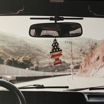 Americana Modern Hotel - Artwork in the room. Loving this view - Hotels Near Me - Redding, California Americana Modern Hotel - Artwork in the room. Loving this view - Hotels Near Me - Redding, California
