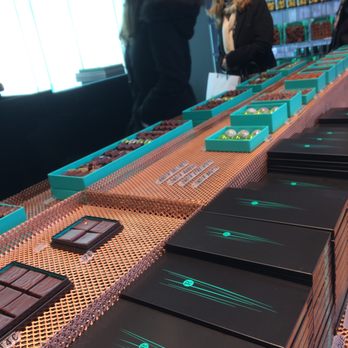 Patrick Roger - Lots of amazing chocolates from around the world - Chocolatiers & Shops Near Me - Paris, 75
