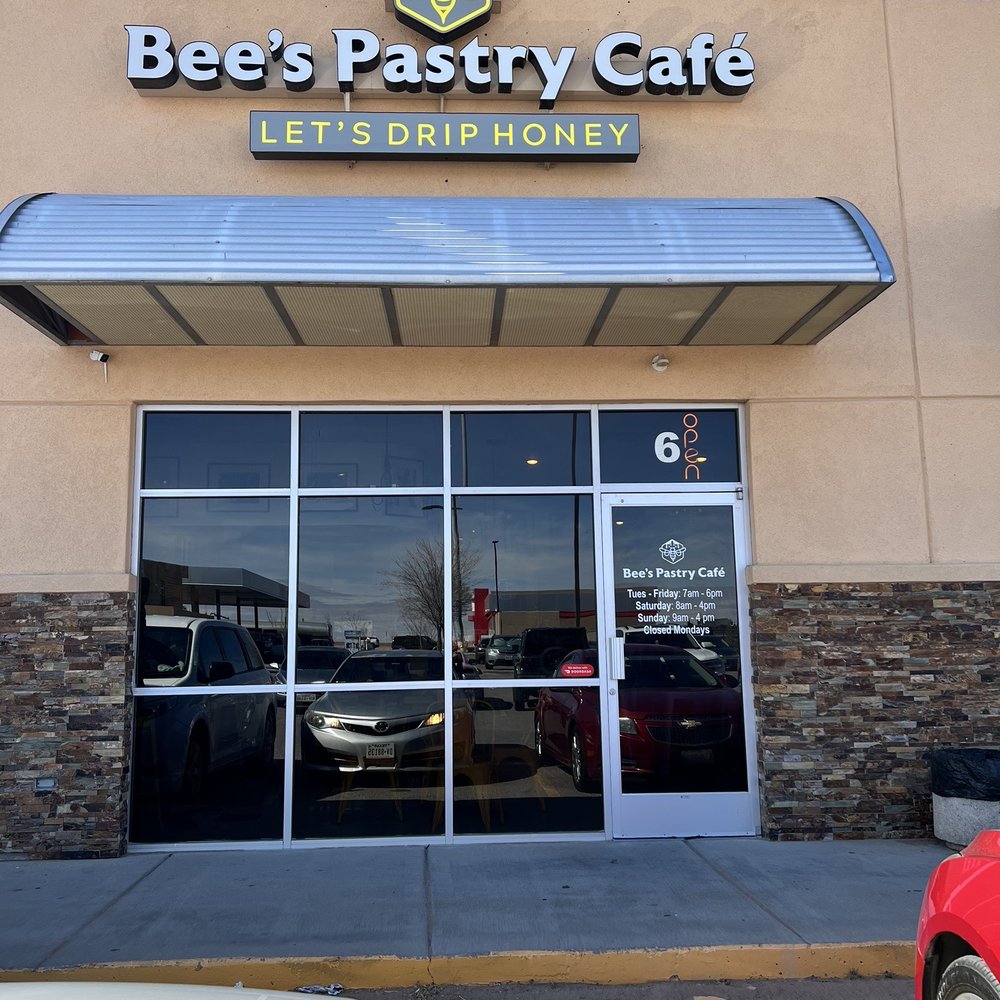 Bee's Pastry Café - Outside - Patisserie/Cake Shop Near Me - El Paso, Texas