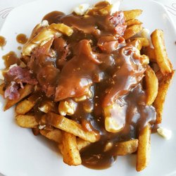 Bon Appétit Chéri - Smoked meat poutine