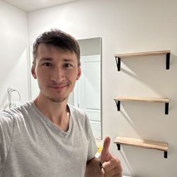 Vitalii Handyman - three shelves