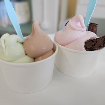 Soft Landing Soft Serve - Ice Cream & Frozen Yogurt Near Me - Eagle, Idaho Soft Landing Soft Serve - Ice Cream & Frozen Yogurt Near Me - Eagle, Idaho
