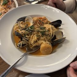 Mia Bella Trattoria - Seafood Capellini