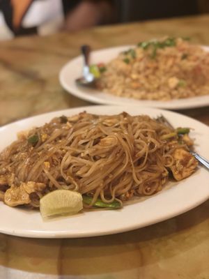 Cherry Street Thai by null
