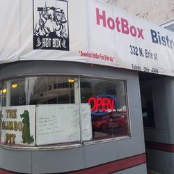 Hotboxbistro - The storefront.
