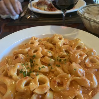 Il Trio Restaurant - Cheese Tortellini - Pizza Near Me - Nesconset, New York