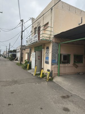 El Pocito by null