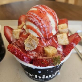 Heybings Desserts & Coffee - Strawberry Cheesecake (single $9) - Desserts Near Me - Irvine, California Heybings Desserts & Coffee - Strawberry Cheesecake (single $9) - Desserts Near Me - Irvine, California