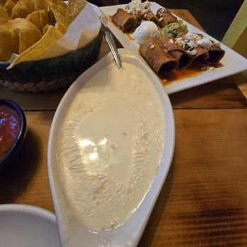 La Piñata - Queso - Mexican Near Me - Warren, Rhode Island