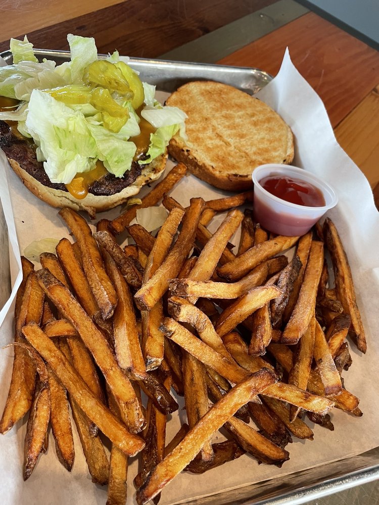 Social spots from Itsurwiener Restaurant and Bar