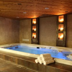 Pool Suite