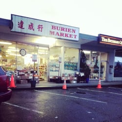 Burien Market - So much no parking