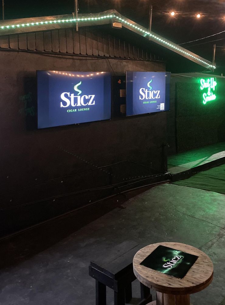 Sticz Cigar Lounge Image