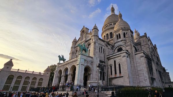 Montmartre by null