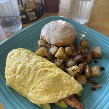 Rockridge Cafe - Alaskan Omelette - Breakfast & Brunch Near Me - Oakland, California
