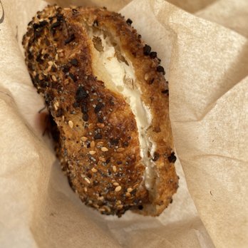 Courage Bagels - Everything bagel w/ cream cheese - Bagels Near Me - Los Angeles, California