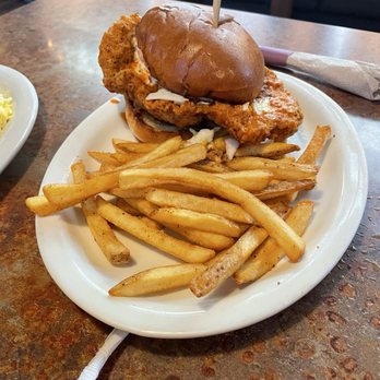 Huckleberry's - Chicken sandwich - Coffee & Tea Near Me - Turlock, California
