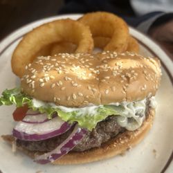 Cheese burger & onion rings