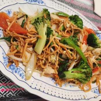 Thai Nary BBQ - Spicy basil chow mein - Thai Near Me - Azusa, California Thai Nary BBQ - Spicy basil chow mein - Thai Near Me - Azusa, California