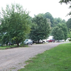 Riverhouse Acres - Sitting in the valley surrounded by moun tains