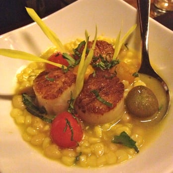 Manhattan Beach Post - Seared Diver Scallops with White Corn, Tomatoes, White Beans, and Tomato Butter - New American Near Me - Manhattan Beach, California Manhattan Beach Post - Seared Diver Scallops with White Corn, Tomatoes, White Beans, and Tomato Butter - New American Near Me - Manhattan Beach, California