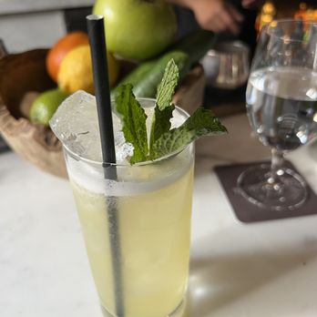 The Library Bar - Cocktail Bars Near Me - Philadelphia, Pennsylvania The Library Bar - Cocktail Bars Near Me - Philadelphia, Pennsylvania
